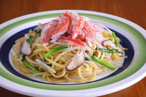 海からサラダフレークのオイスターソース焼きそば